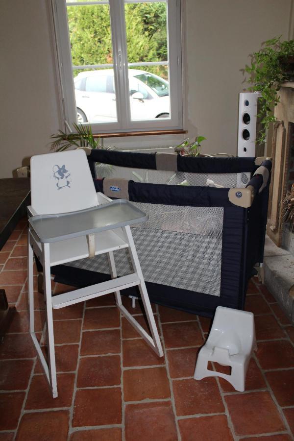 Chez Santia Vila Brinon-sur-Sauldre Exterior foto